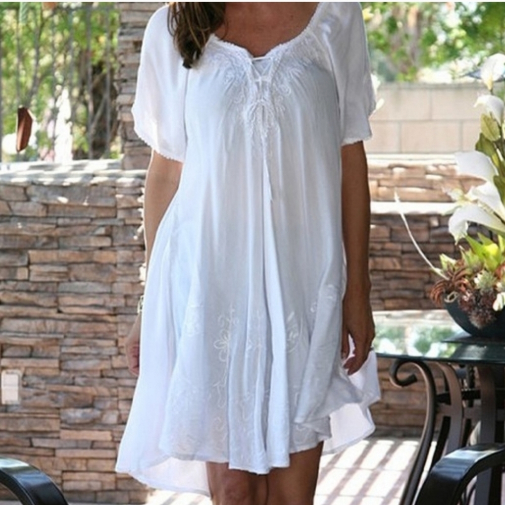 🆕️ Classic White Embroidered Lace-Up Scoop Neck Nightie /Cover-Up